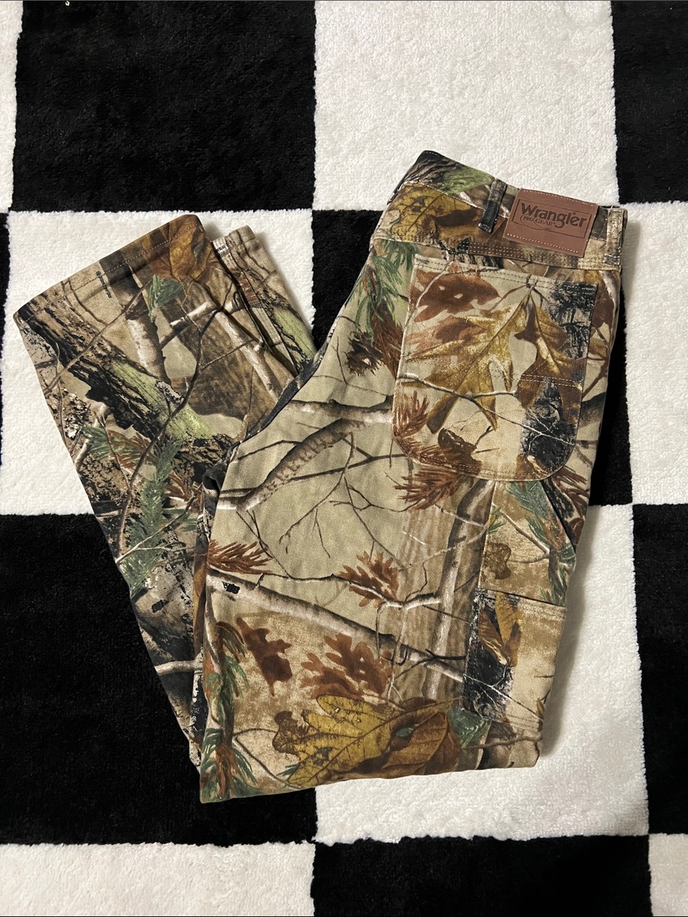 Wrangler Realtree Camo Pants in Brown Green Tan